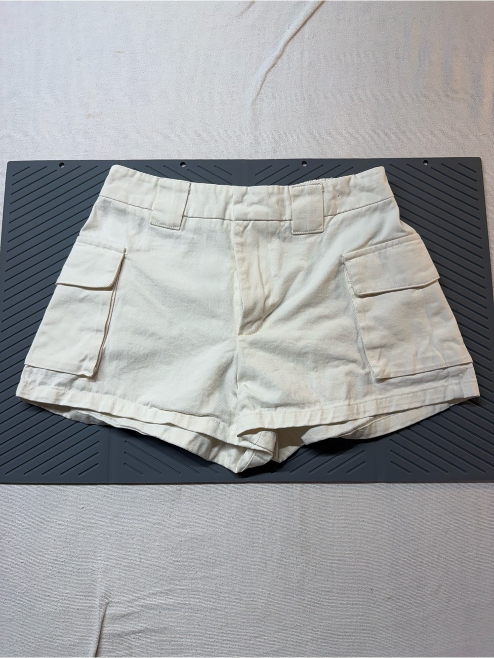 PacSun Cream Cargo Pocket Shorts